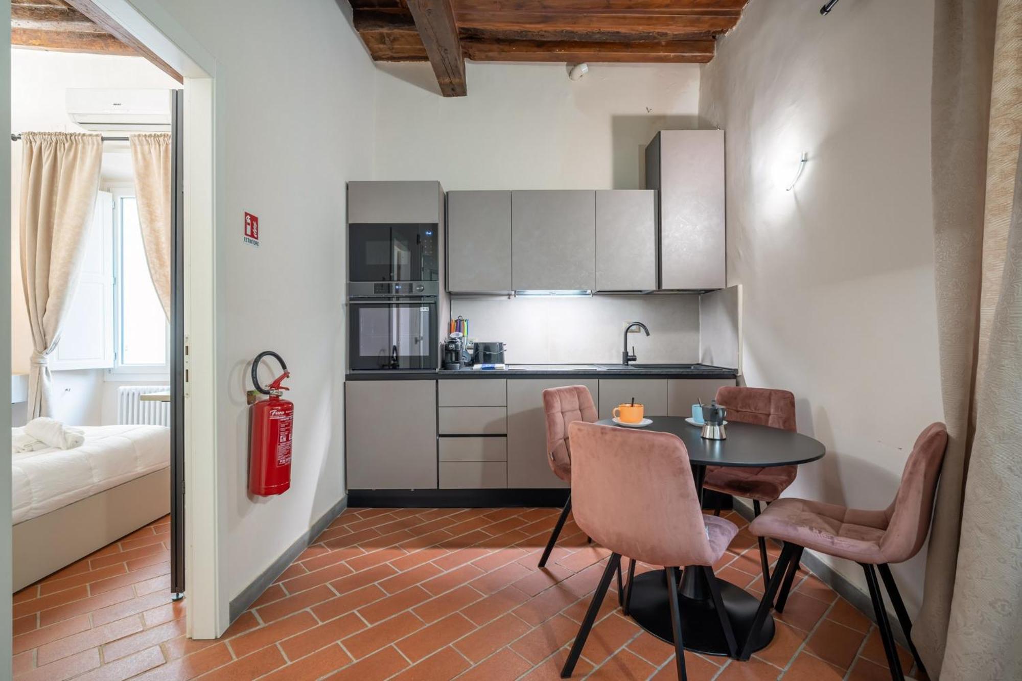 Ponte Vecchio Flats Apartment *